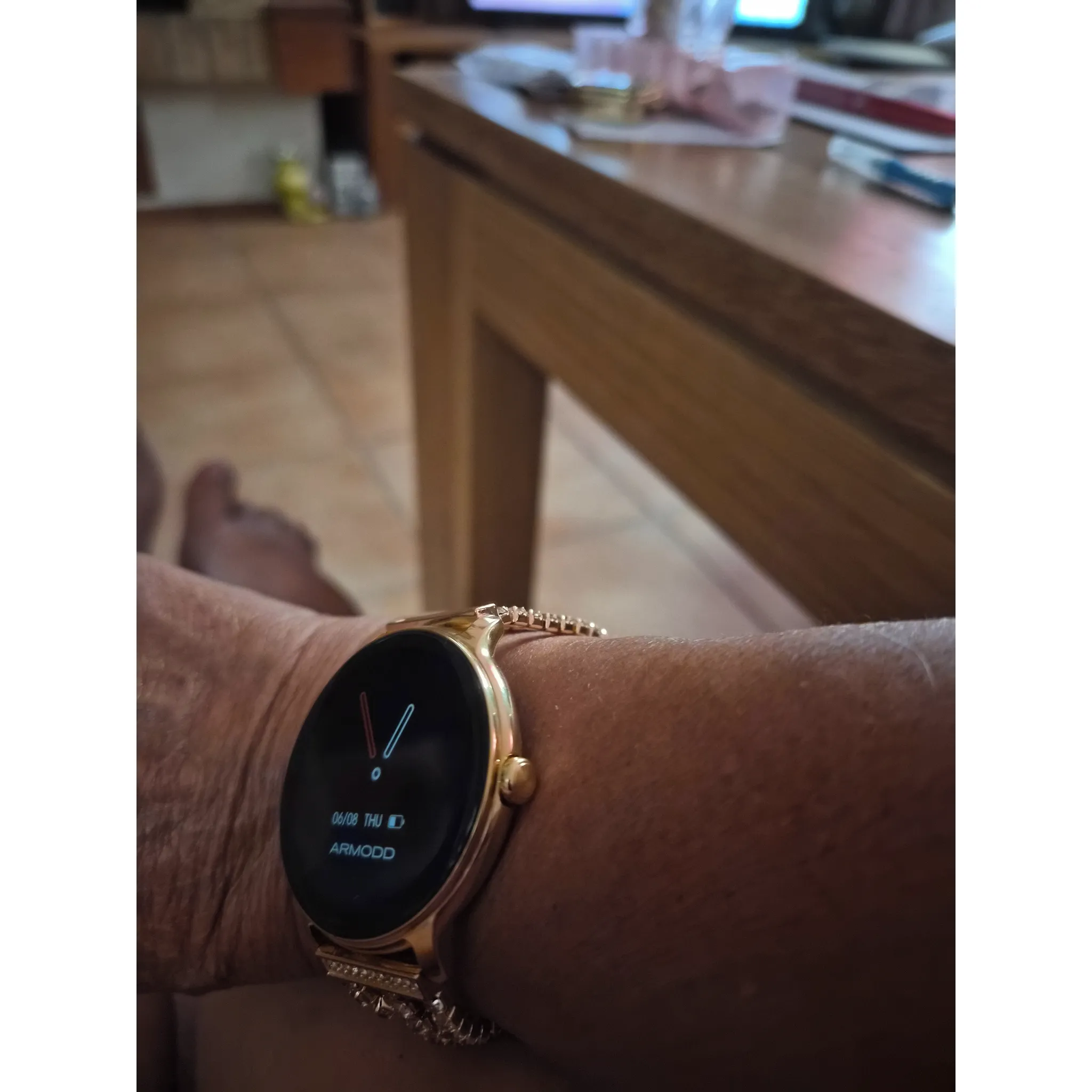 Fotografie 3 - Chytré hodinky Armodd Slim rose gold/růžový magnetický řemínek