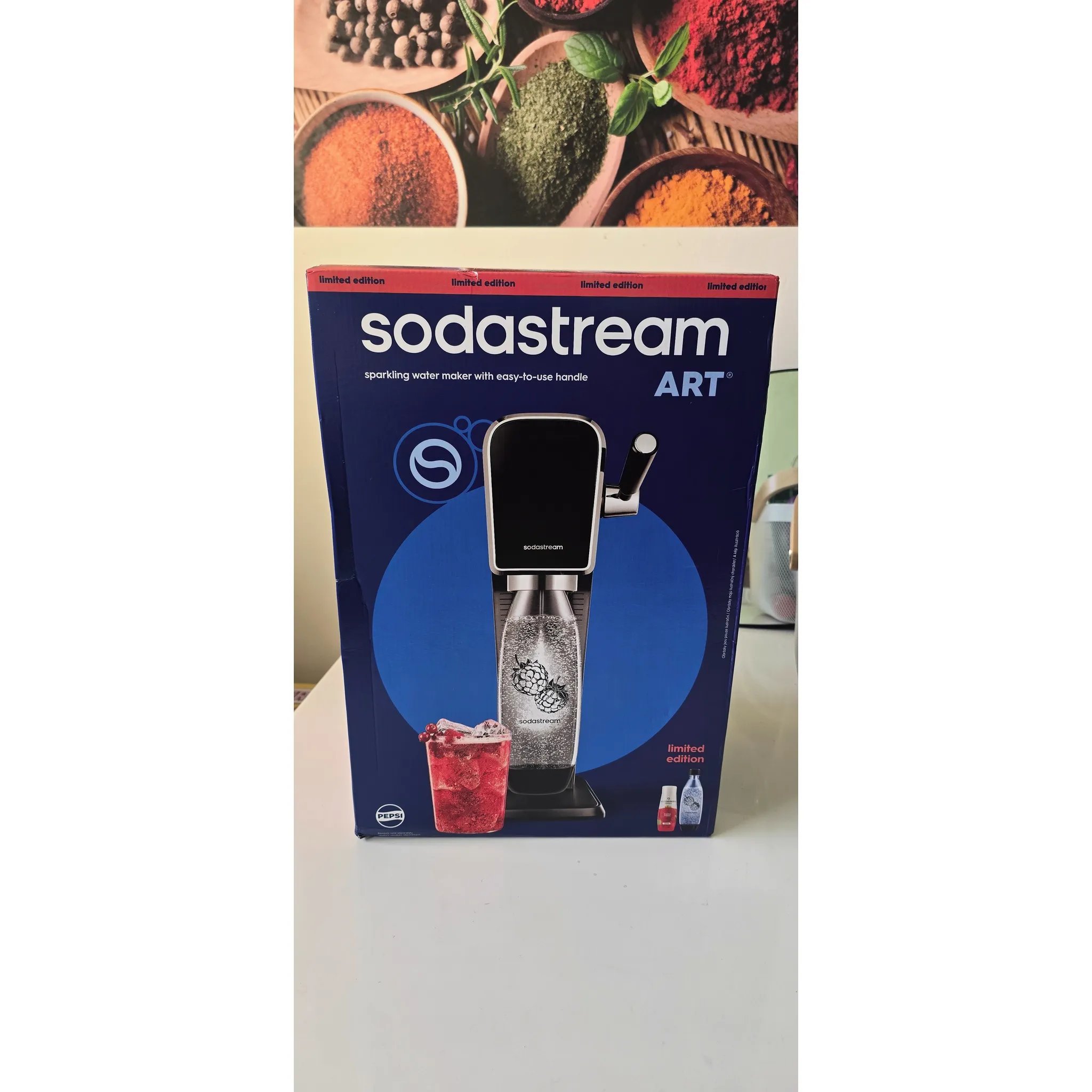Fotografie 4 - Výrobník sody SodaStream Art černý + 1 lahev