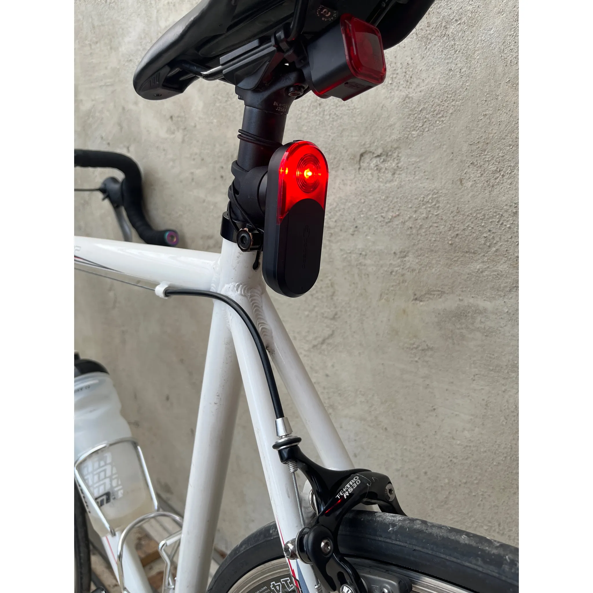 Fotografie 5 - Cyklosvítilna COOSPO TR70 Smart Radar Tail Light zadní černé
