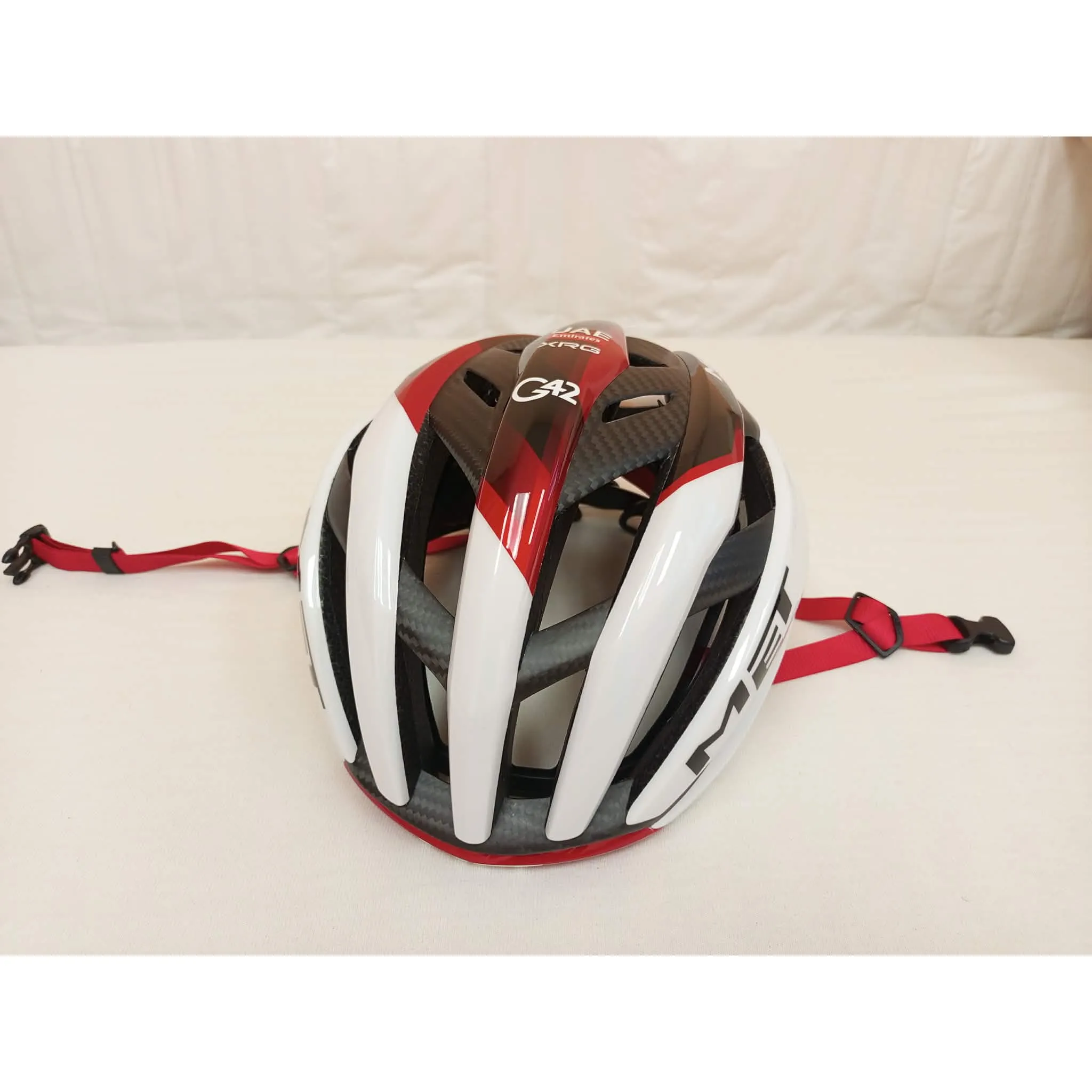 Fotografie 2 - Cyklistická přilba MET Trenta 3K Carbon UAE Team Emirates-XRG Limited Edition M