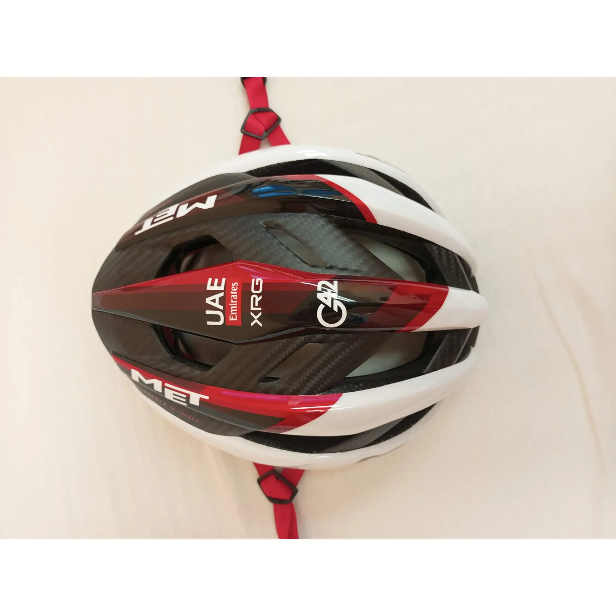 Fotografie 5 - Cyklistická přilba MET Trenta 3K Carbon UAE Team Emirates-XRG Limited Edition M