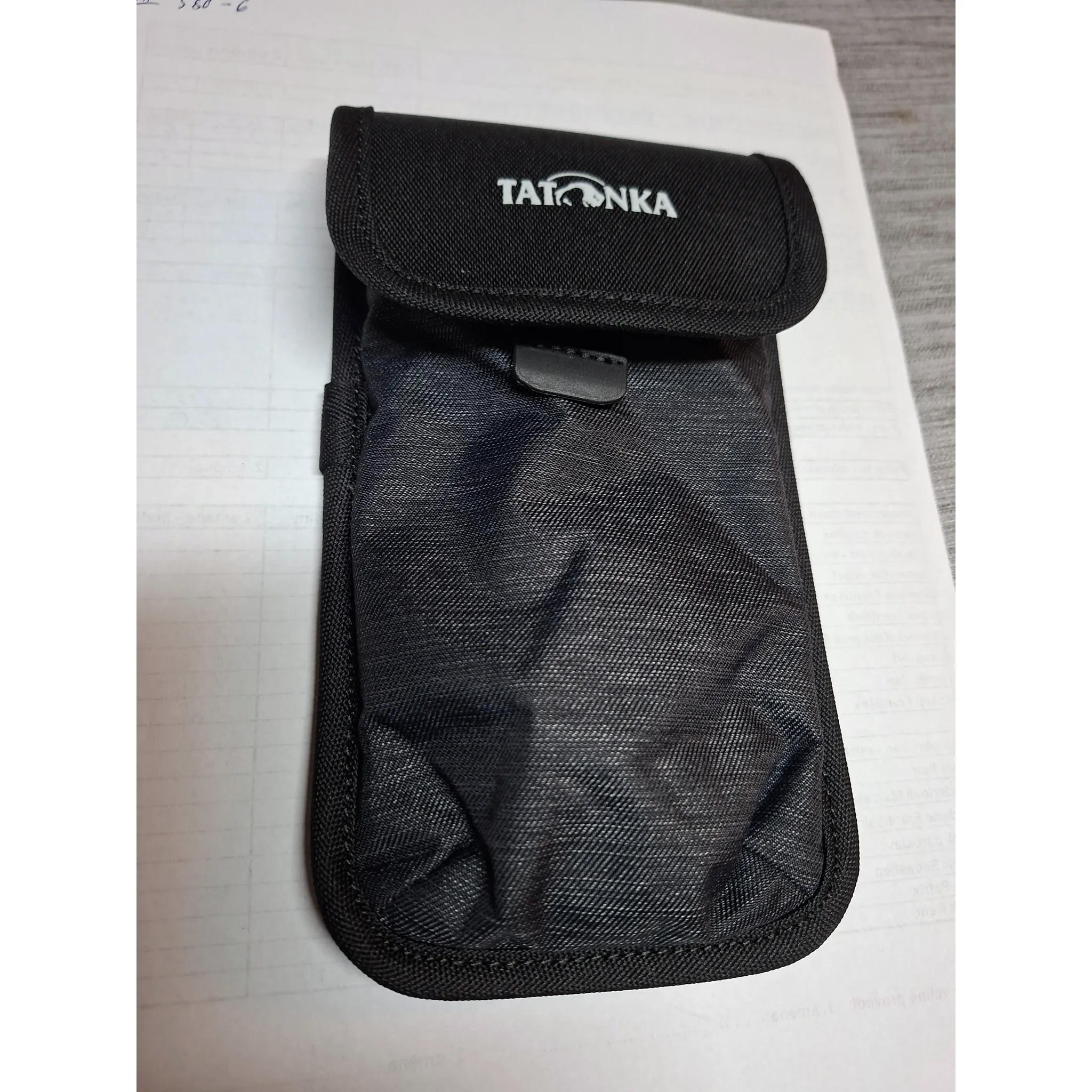 Fotografie 2 - Pouzdro na mobilní telefon Tatonka Smartphone Case XXL Off Black