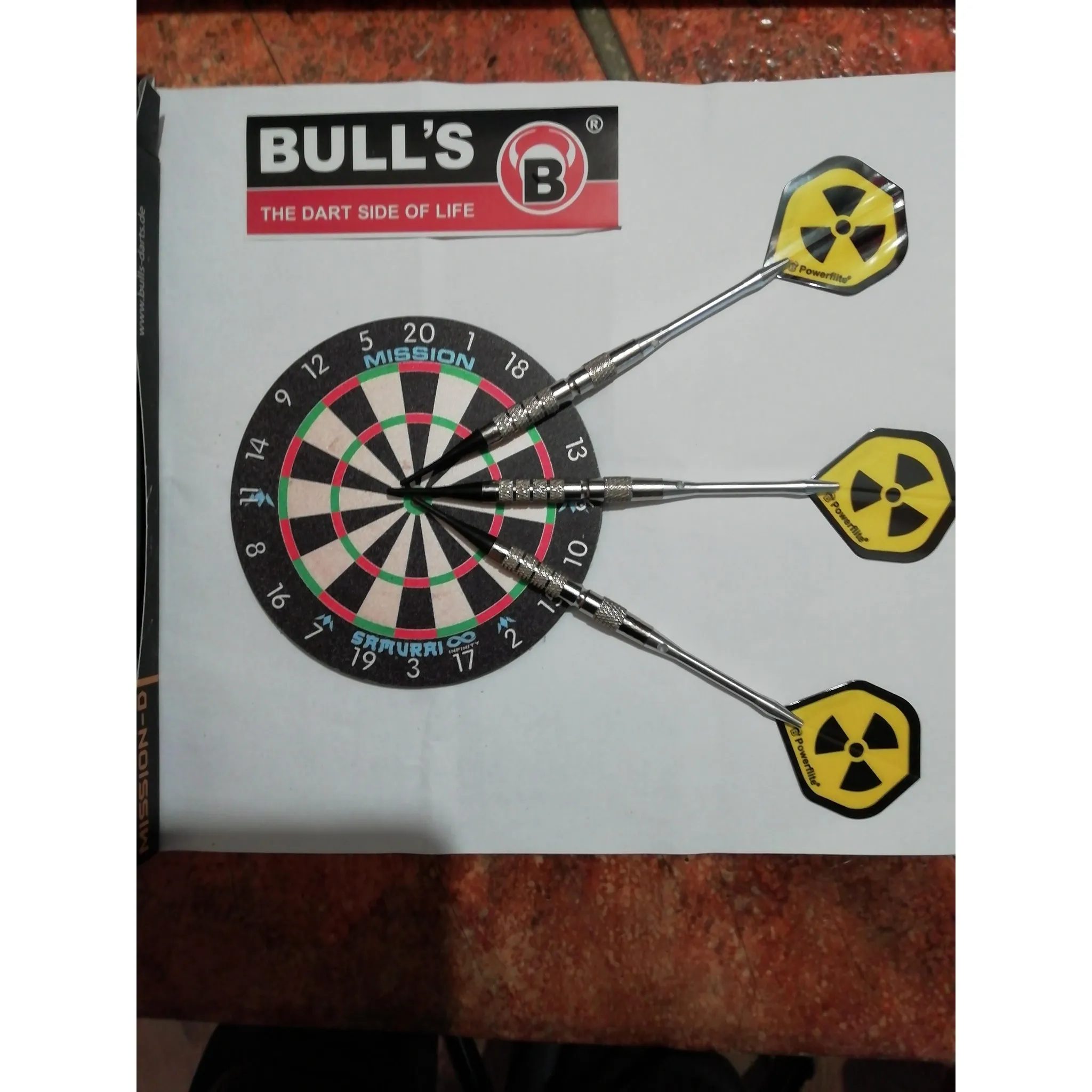 Fotografie 4 - Šipka Bull's Mission A 12 g