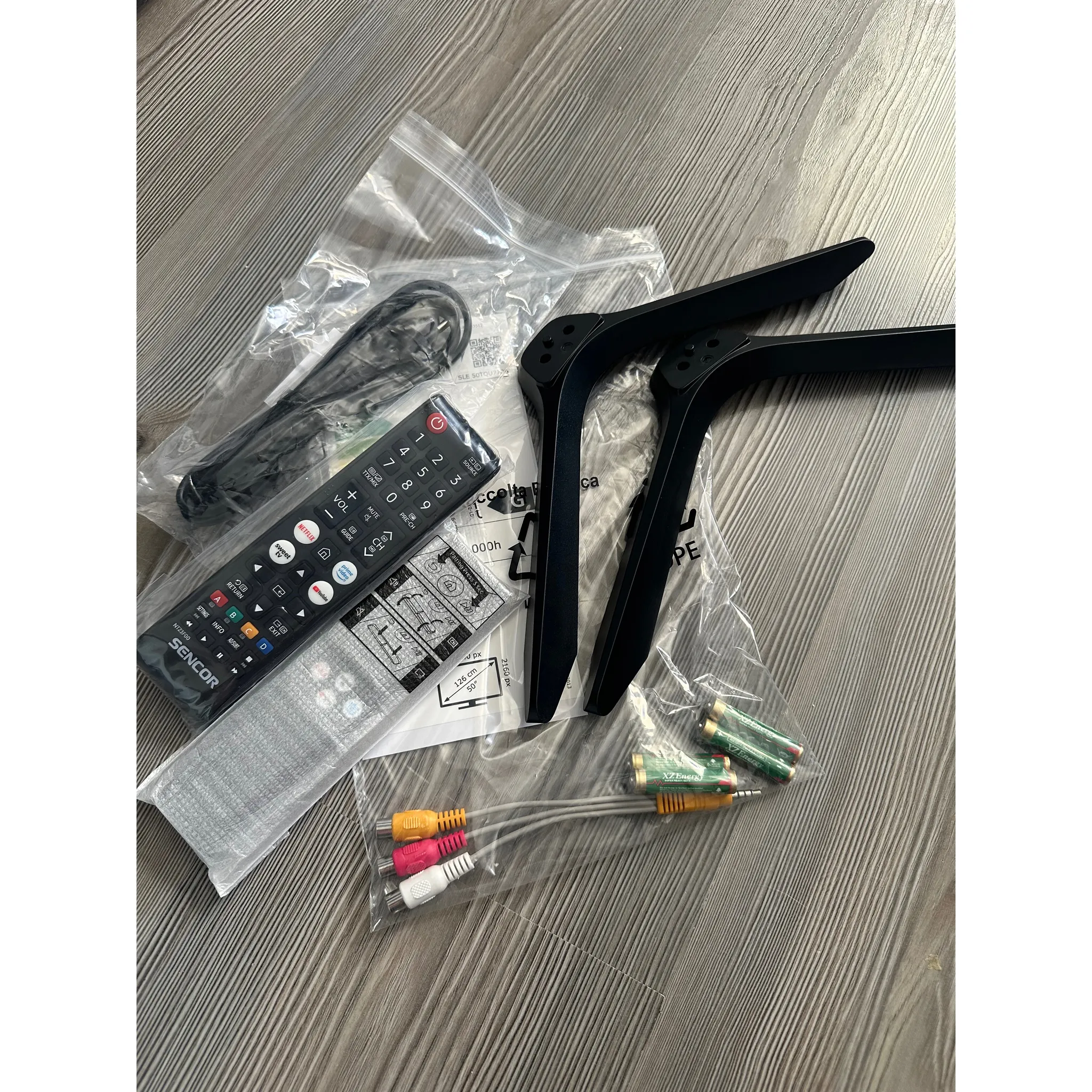 Fotografie 16 - Televizor Sencor 43" QLED (SLE 43TQU770B)