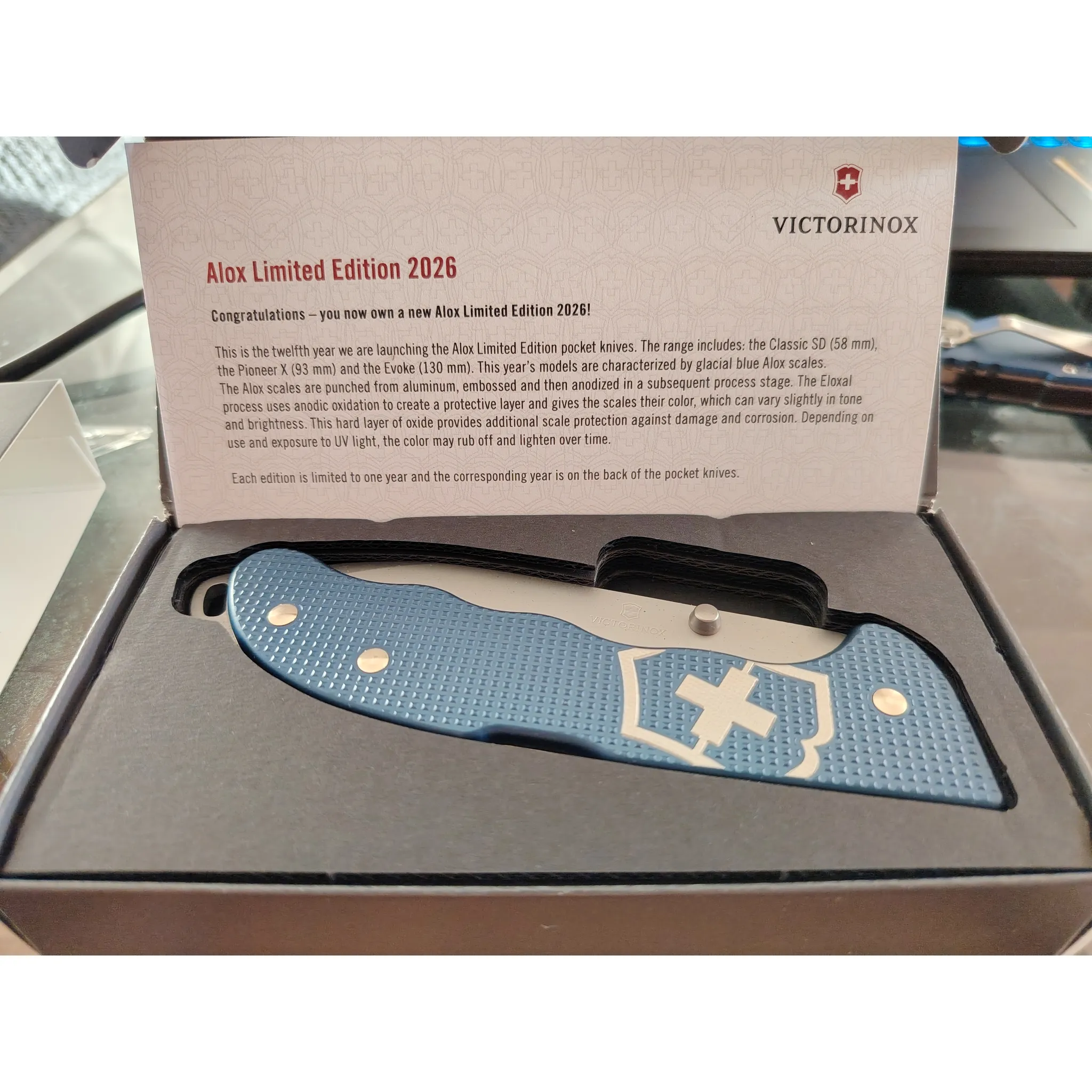 Fotografie 6 - Kapesní nůž Victorinox Evoke Alox Limited Edition 2026 0.9415.L26