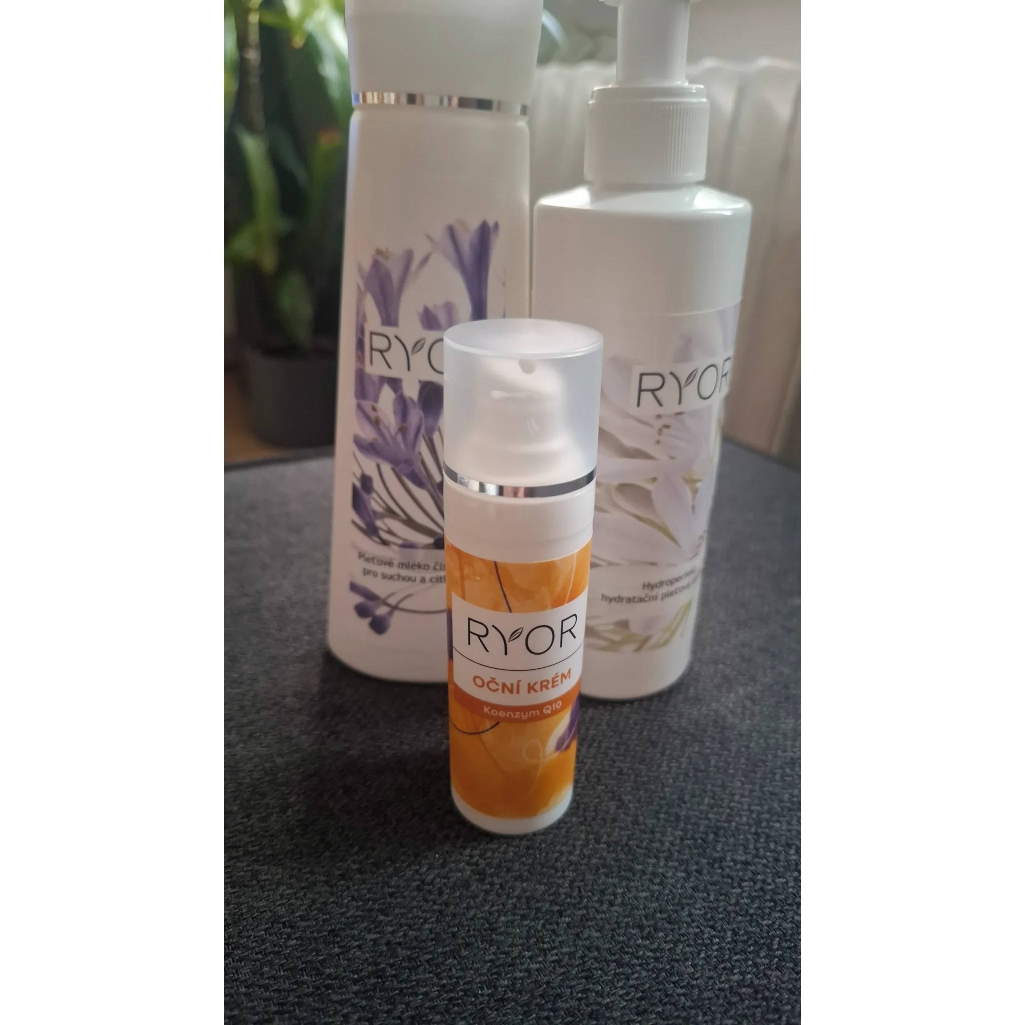 Fotografie 3 - Péče o oční okolí RYOR Koenzym Q10 oční krém 30 ml