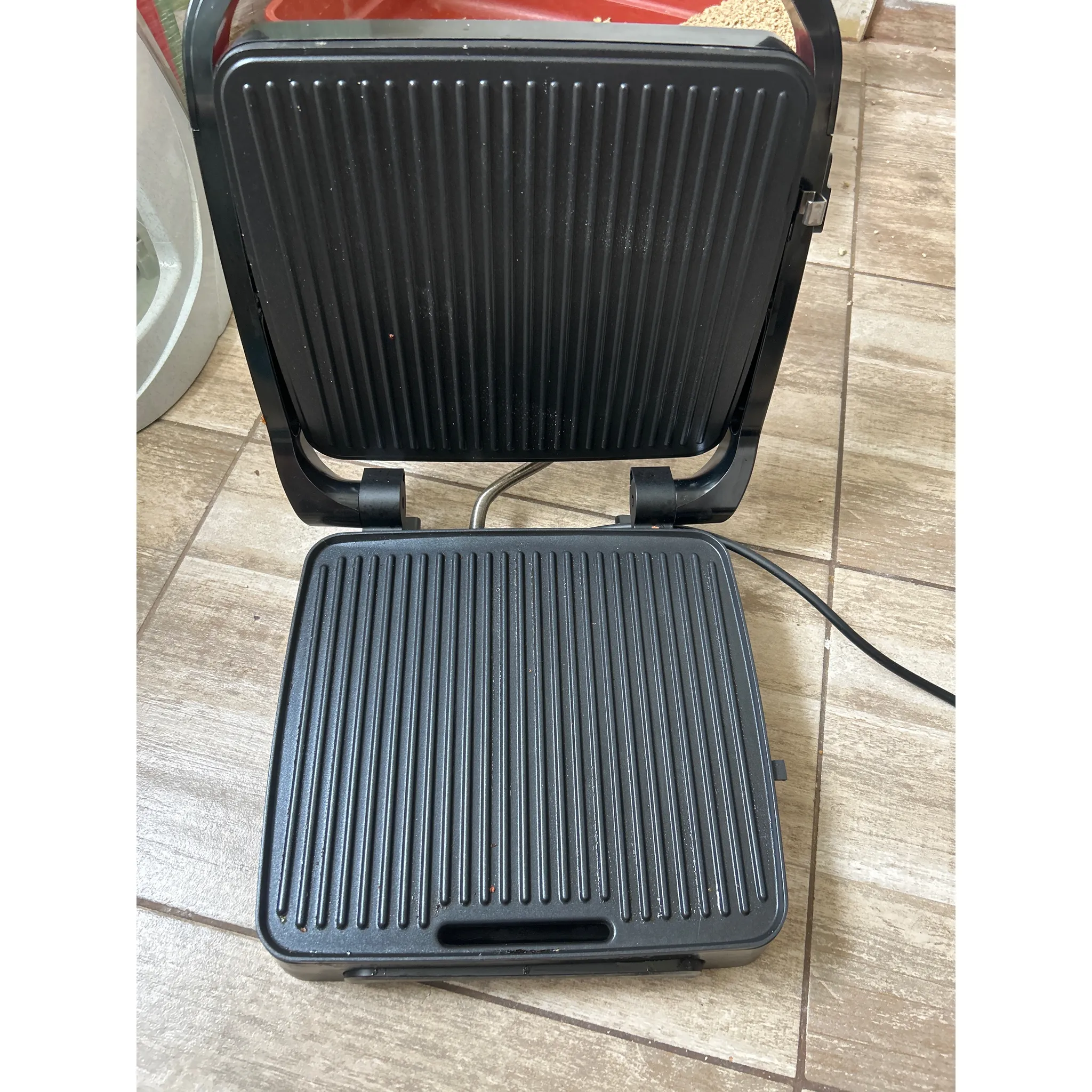 Fotografie 3 - Kuchyňský gril Tefal GC2728E0