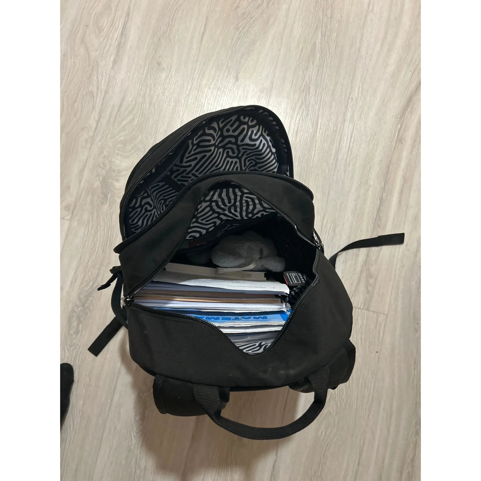 Fotografie 6 - Školní batoh Topgal Viki 25 l 26057 Černý