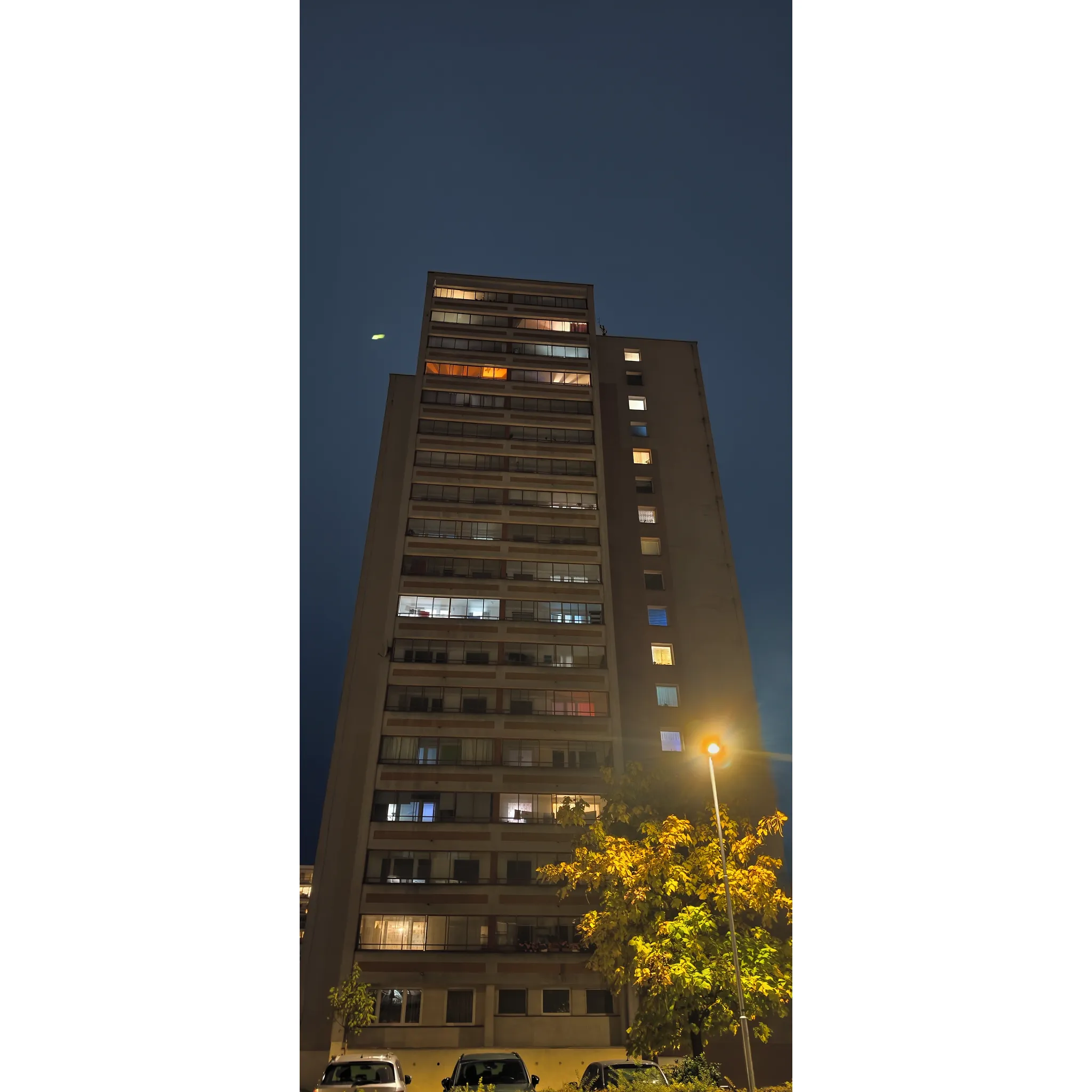 Fotografie 11 - Mobilní telefon vivo X300 Pro 16/512 GB hnědý