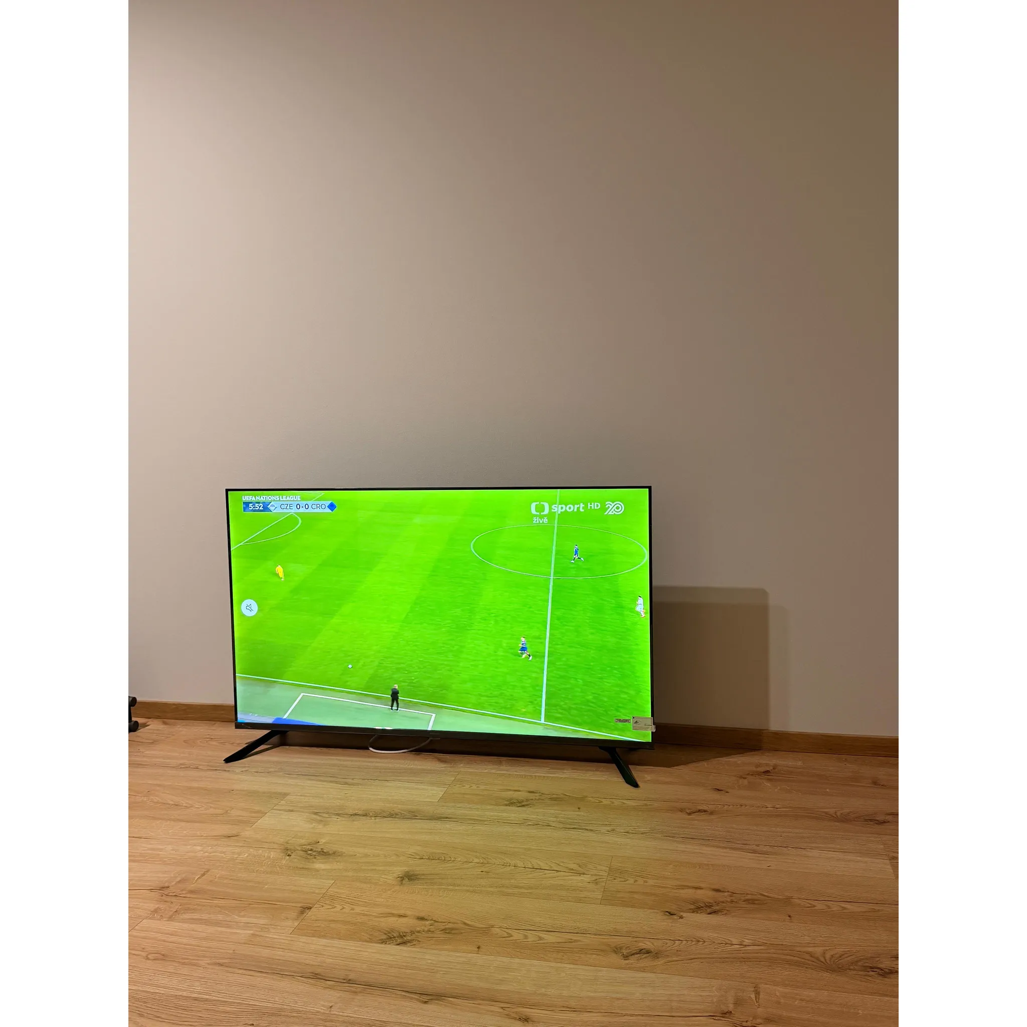 Fotografie 2 - Televizor Sencor 43" QLED (SLE 43TQU770B)