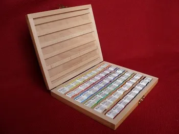 Vodová barva Mistrovské akvarelové barvy UMTON 54x2,6ml - dřevěná kazeta