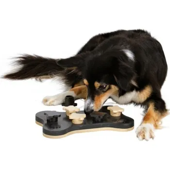 Hračka pro psa Trixie Dog Activity Game Bone 31 x 20 cm
