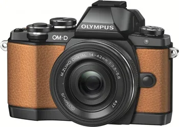 Kompakt s výměnným objektivem Olympus OM-D E-M10