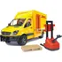 autíčko Bruder BR02534 Mercedes Benz Sprinter DHL s paletovým vozíkem
