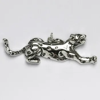 Přívěsek Stříbrný přívěsek s patinou, jaguar, přívěsek ze stříbra, P 1000