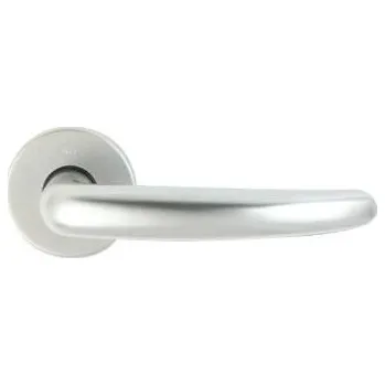 Dveřní kování M&T Cesan Cr kulatá rozeta WC klika