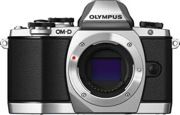 kompakt s výměnným objektivem Olympus OM-D E-M10