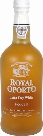 Royal Oporto Extra Dry White 19 0 75 l od 283 Kč Zbozi cz