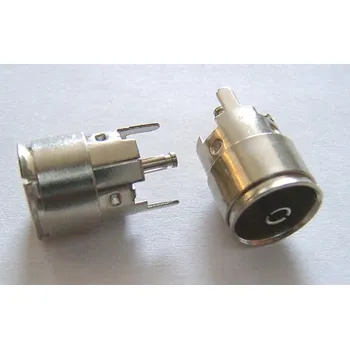 Elektrická zásuvka Anténní konektor pájecí zás.