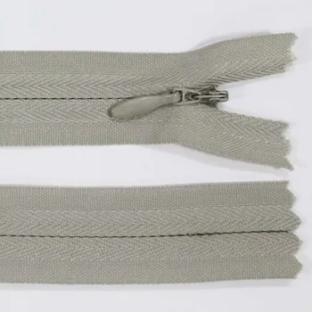 Zip Zip skrytý 3mm délka 20cm, barva 310
