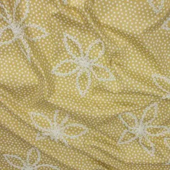 Bavlna béžová, výšivka - bílé květy š.130