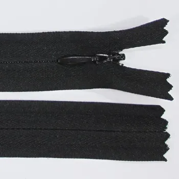 Zip Zip skrytý 3mm délka 25cm, barva 332