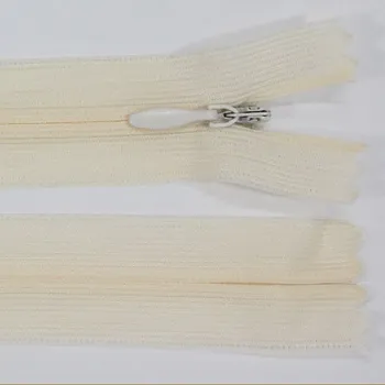 Zip Zip skrytý šatový 3mm délka 55cm, barva 306