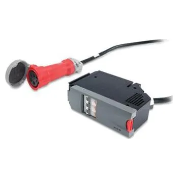 Záložní zdroj APC IT Power Distribution Module 3 Pole 5 Wire 16A IEC309 140cm