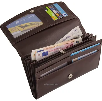 Větší dámská hnědá kožená peněženka s bohatou výbavou