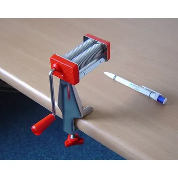 Strojek na těstoviny Strojek na domácí vlasové nudle