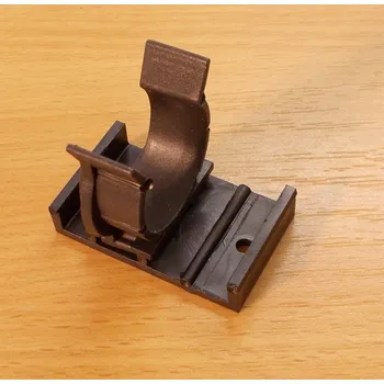 Stolová podnož Příchytka soklu šroubovací Volpato